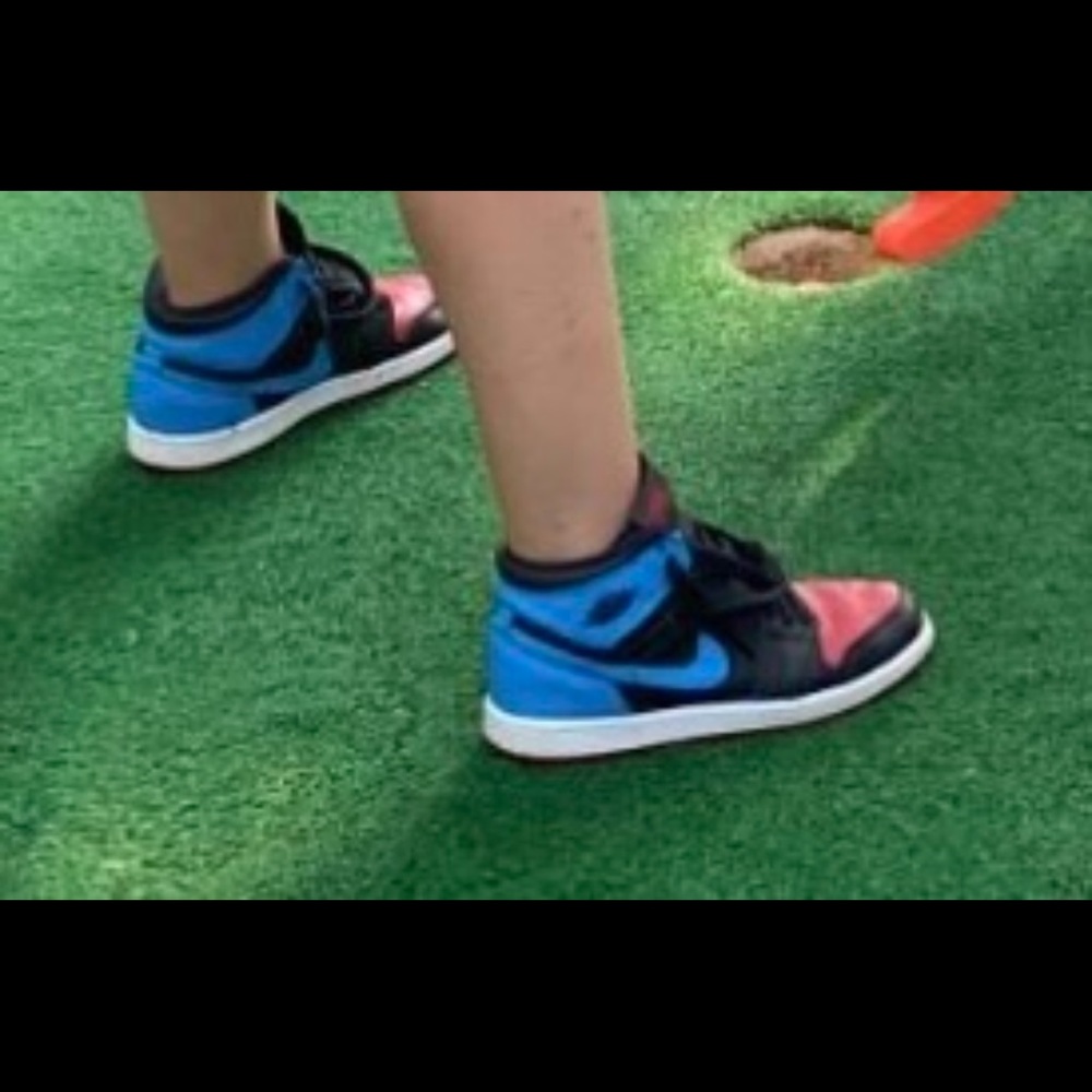 Air Jordan UNC to Chicago